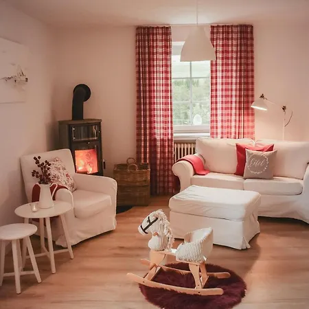 Wohlfuehl-ferienhaus Eifel-landurlaub Mit Herz Holiday home *